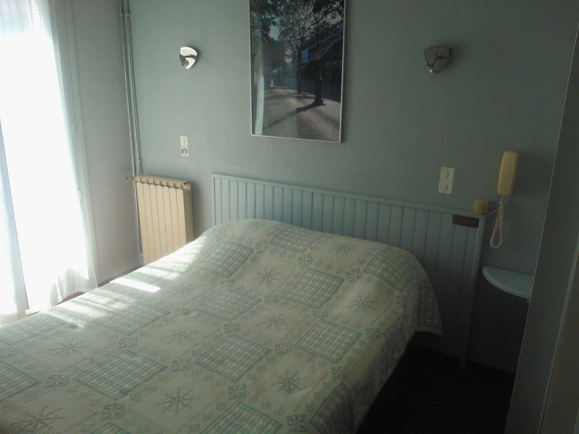 Hotel Aunis-Saintonge Royan Bagian luar foto