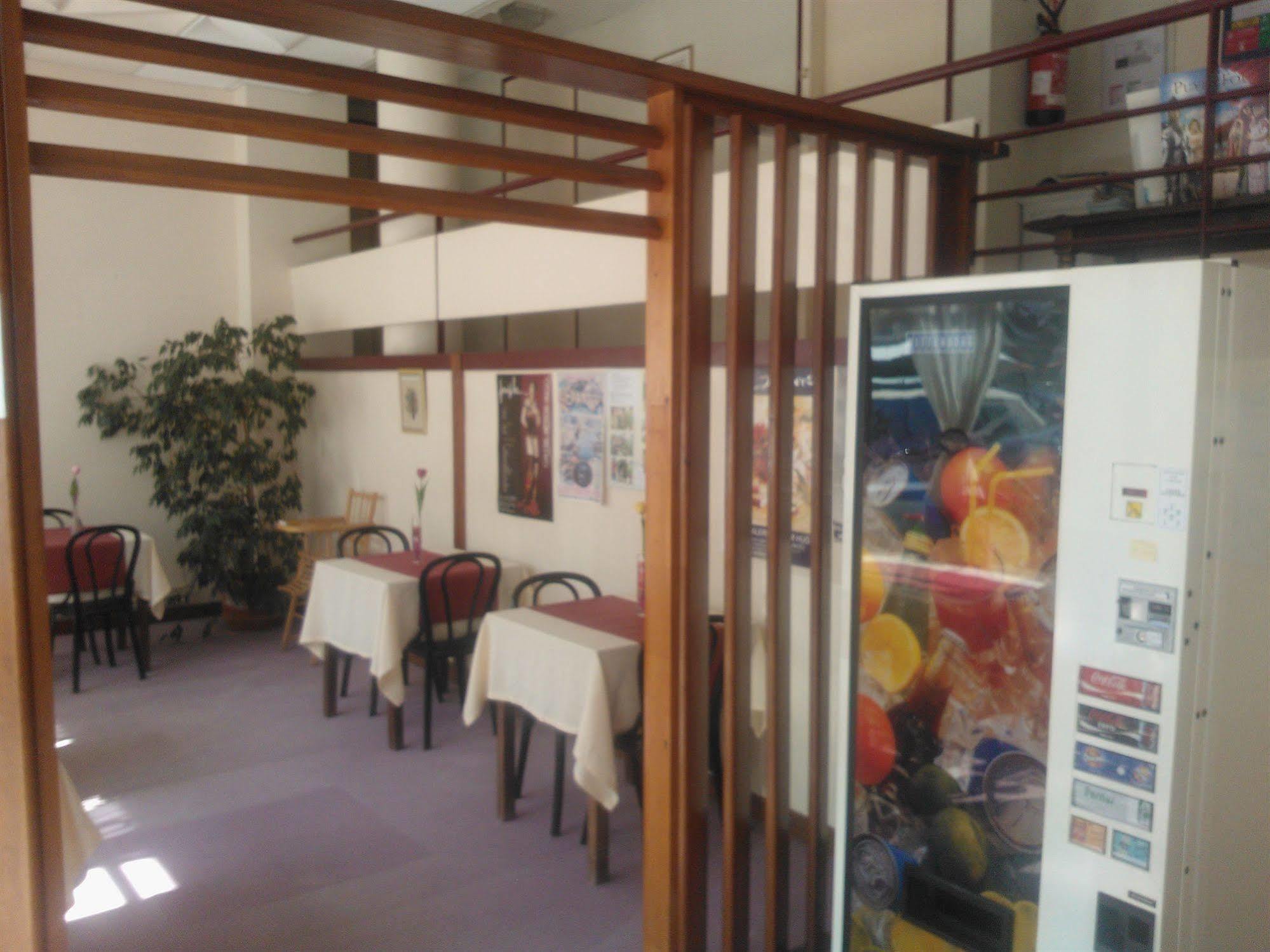 Hotel Aunis-Saintonge Royan Bagian luar foto